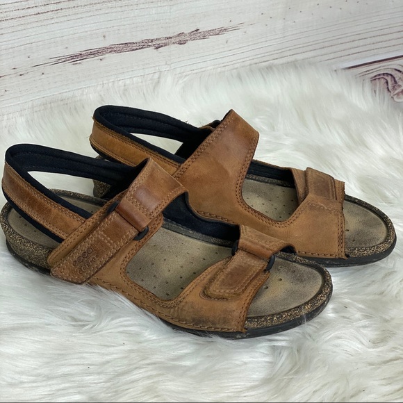 ecco sandals size 4